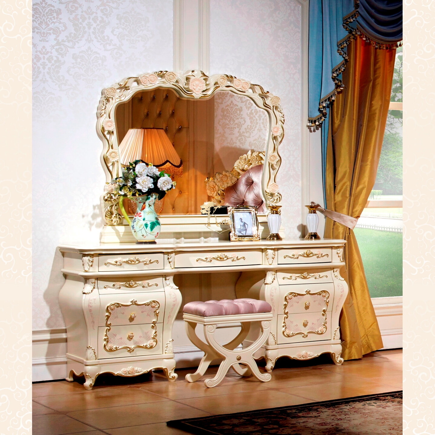 Туалетный столик Венеция (Цвет: Слоновая кость + Золото)  Слоновая кость + Золото